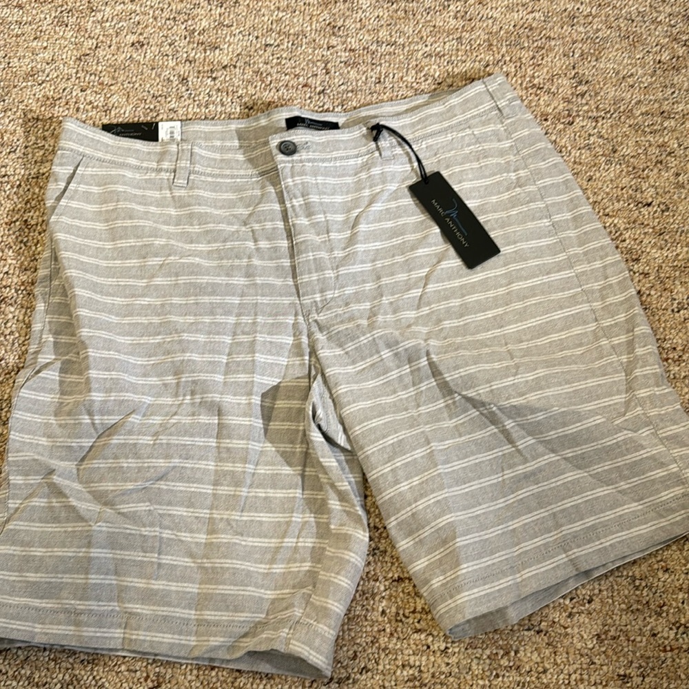Marc Anthony Slim Fit striped gold short